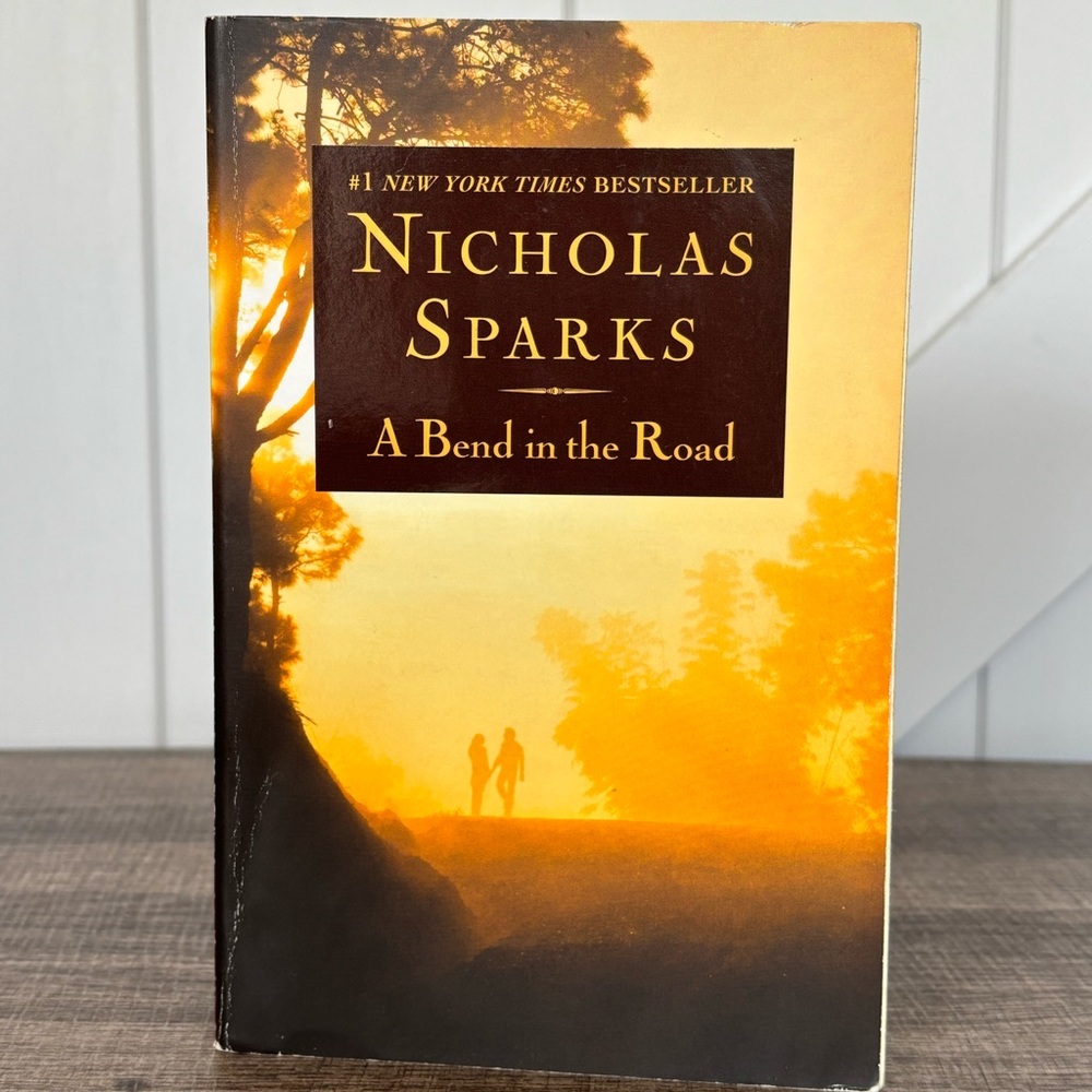 A Bend in the Road book by Nicholas Sparks